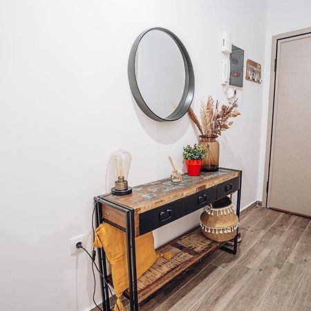 Retro Boutique Apt W Balcony In Historical Area Apartment Thessaloniki Exterior photo